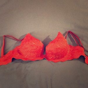 Victoria’s Secret Seamless Very Sexy Push-Up